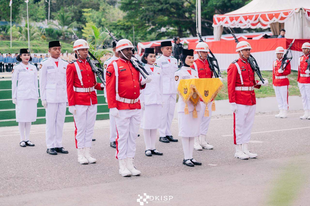 Bupati Amirudin Pimpin Upacara Penurunan Bendera HUT Ke-80 RI