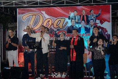 Doa Bersama Pemuda Kristen di Luwuk untuk Bangsa yang Bergejolak