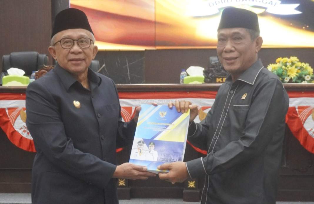 Wabup Banggai Paparkan Nota Keuangan Perubahan APBD 2025 di Paripurna DPRD