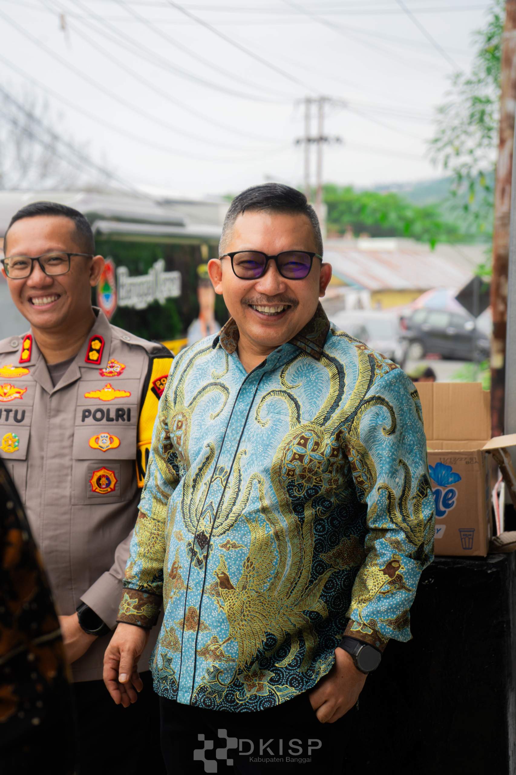 Penuh Sukacita, Bupati Banggai Kunjungi Sejumlah Gereja dan Ucapkan Selamat Natal 