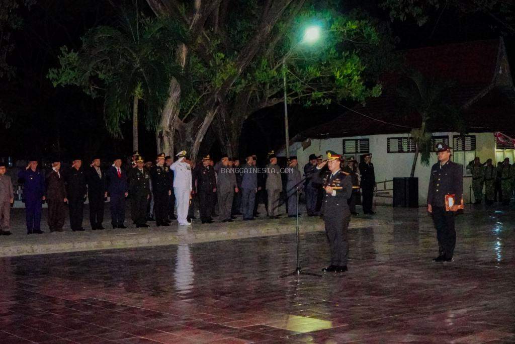  Kapolresta Banggai Pimpin Renungan Suci Peringatan HUT RI di TMP Tanjung Tuwis