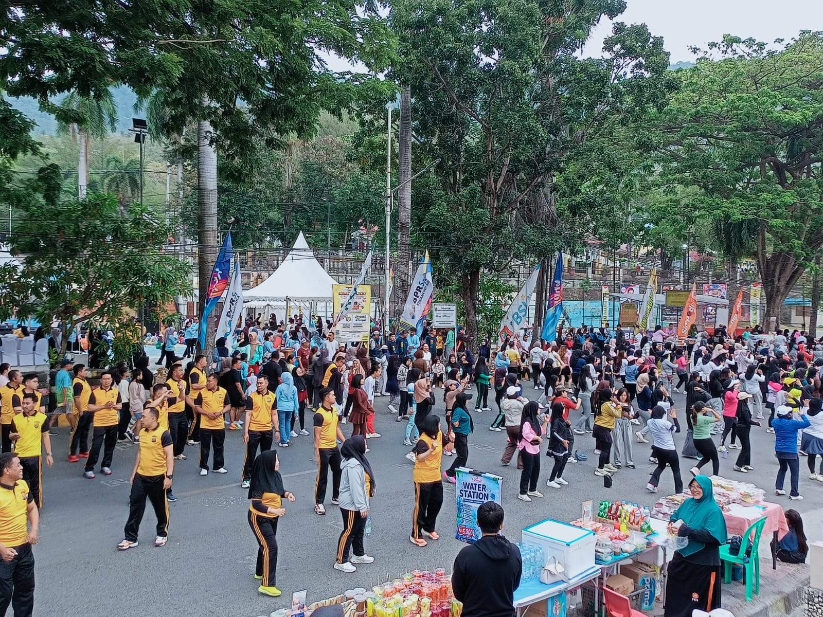 Antusiasme Warga Warnai CFD Hari Lalin ke-71 Bersama Satlantas Polresta Banggai